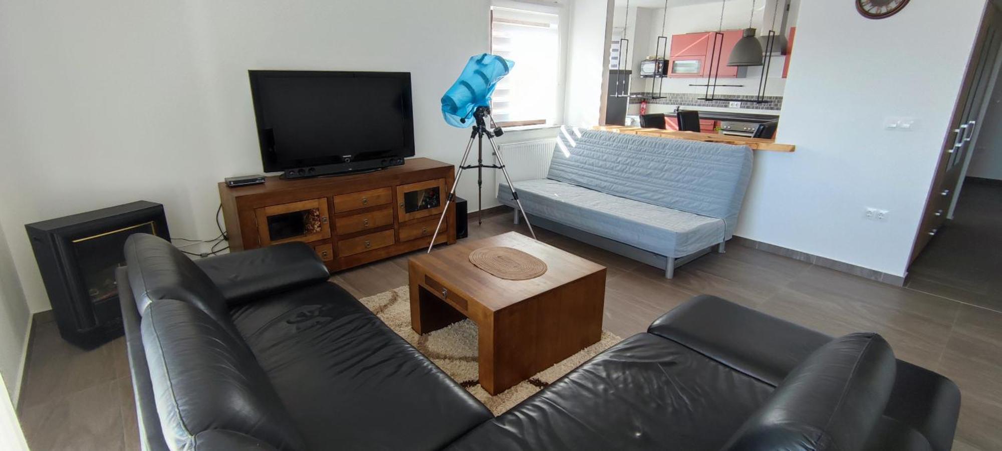 Twins Markovic Apartment