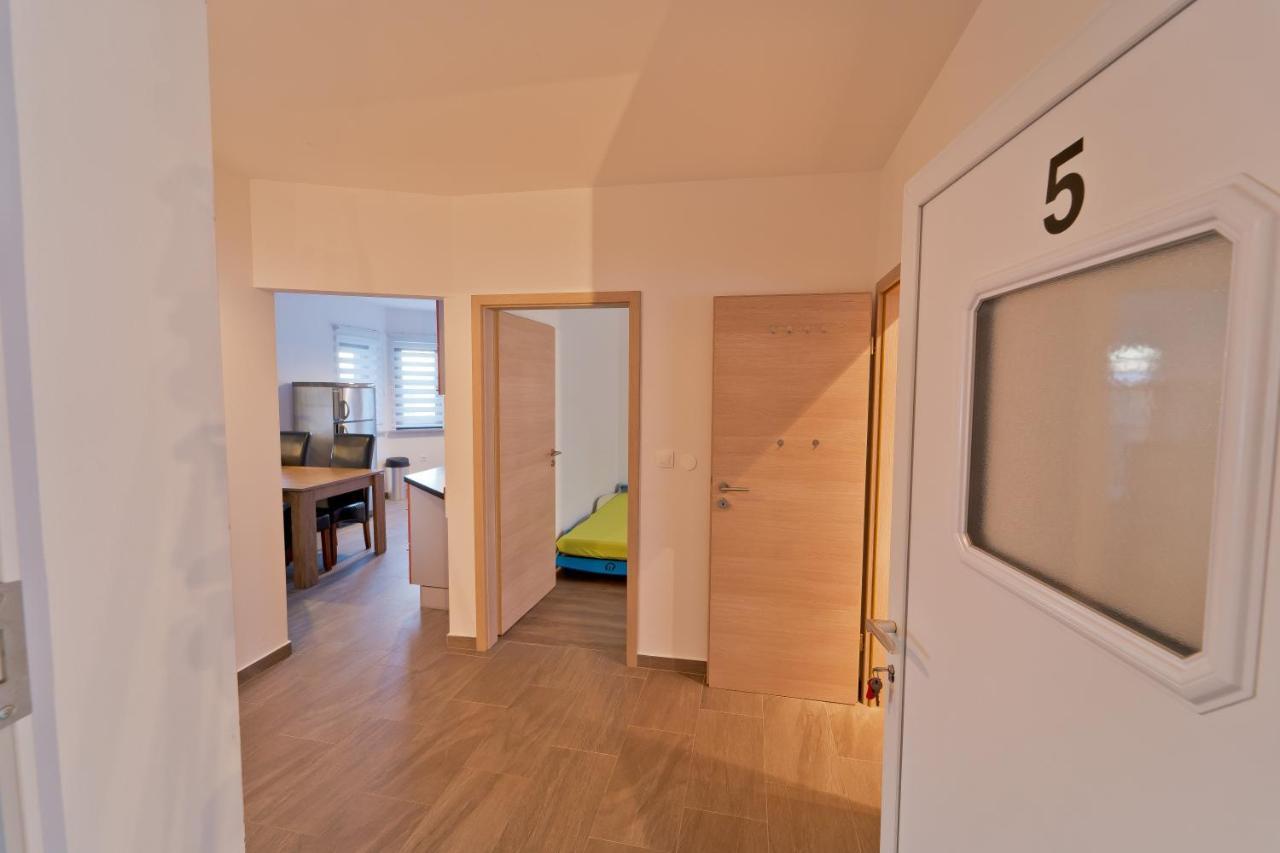 Twins Markovic Apartmán Pula