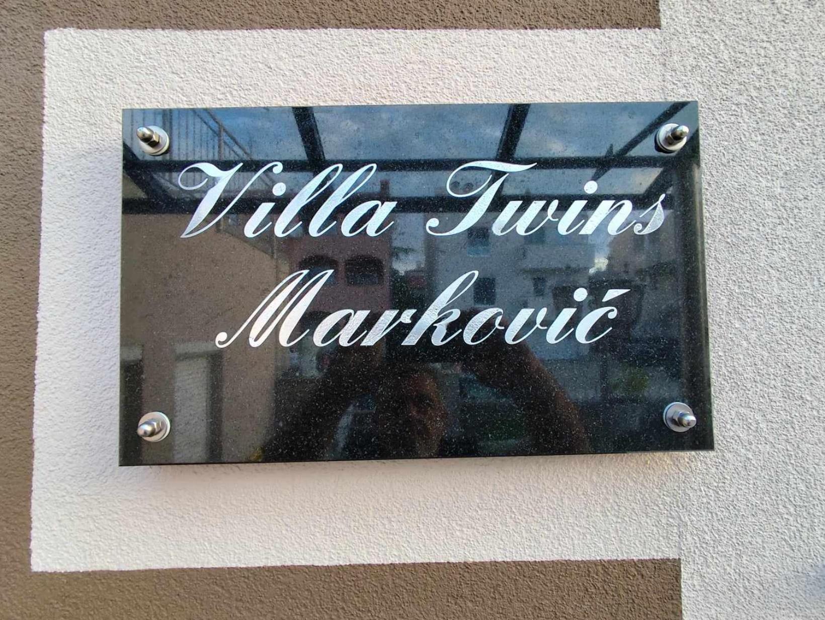 Twins Markovic Pula